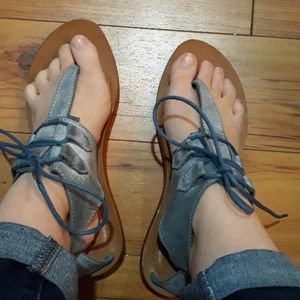 New! Sorel Tie Soft Leather Sandal